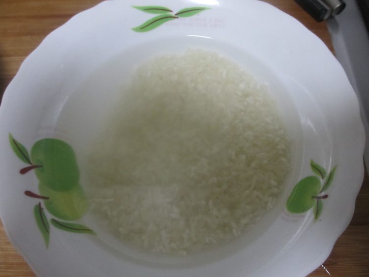 核桃红枣大米粥步骤2