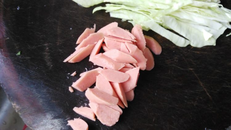 包菜火腿疙瘩汤步骤8
