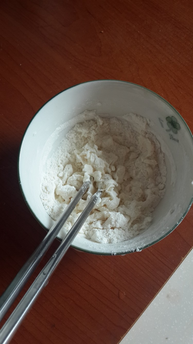 自制菠菜面疙瘩汤步骤2