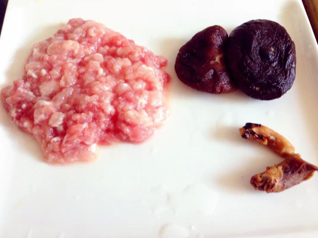 香菇肉沫粥步骤2