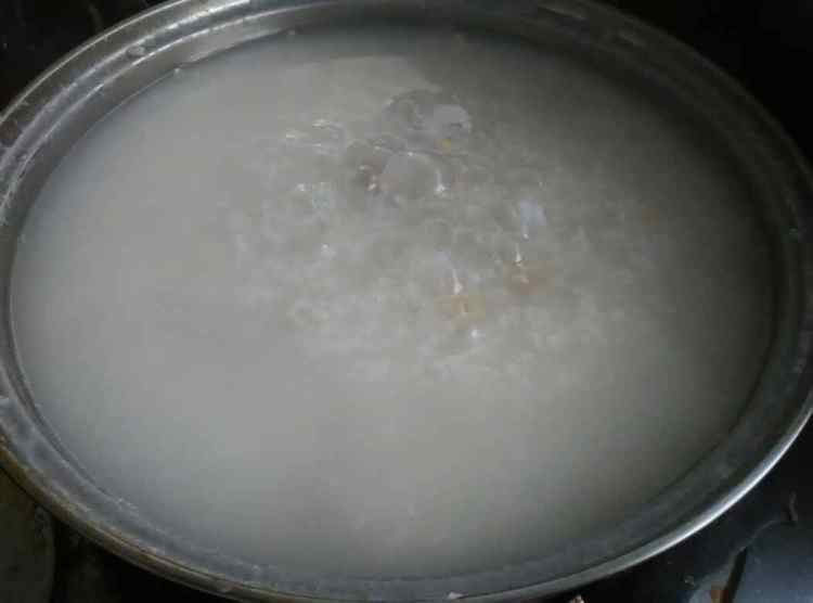 瘦肉瑶柱粥步骤9