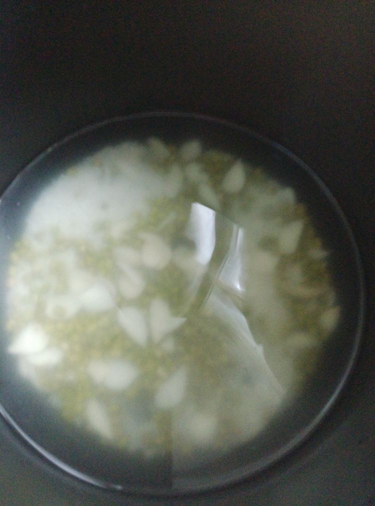 绿豆百合粥步骤5