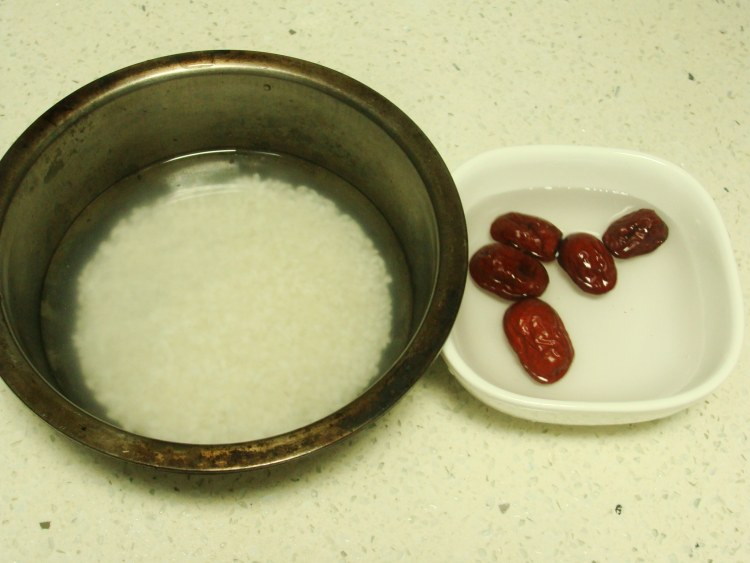 银耳粥步骤3