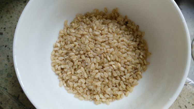 糙米瑶柱青菜粥步骤1