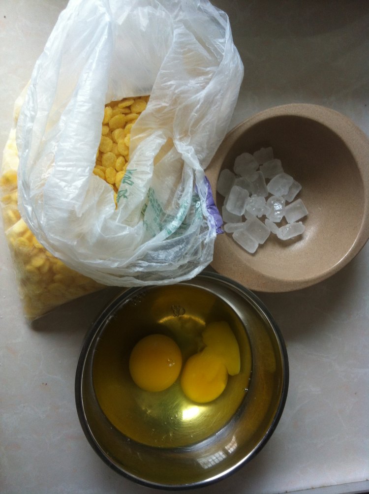 玉米羹鸡蛋汤步骤1