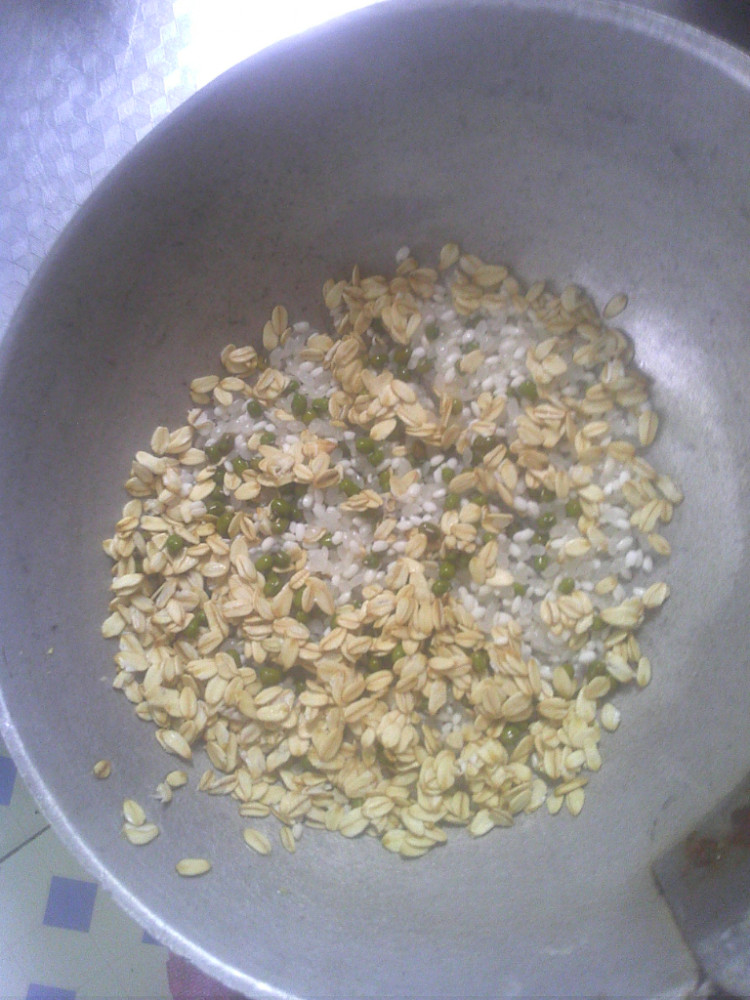 绿豆燕麦糯米粥步骤2