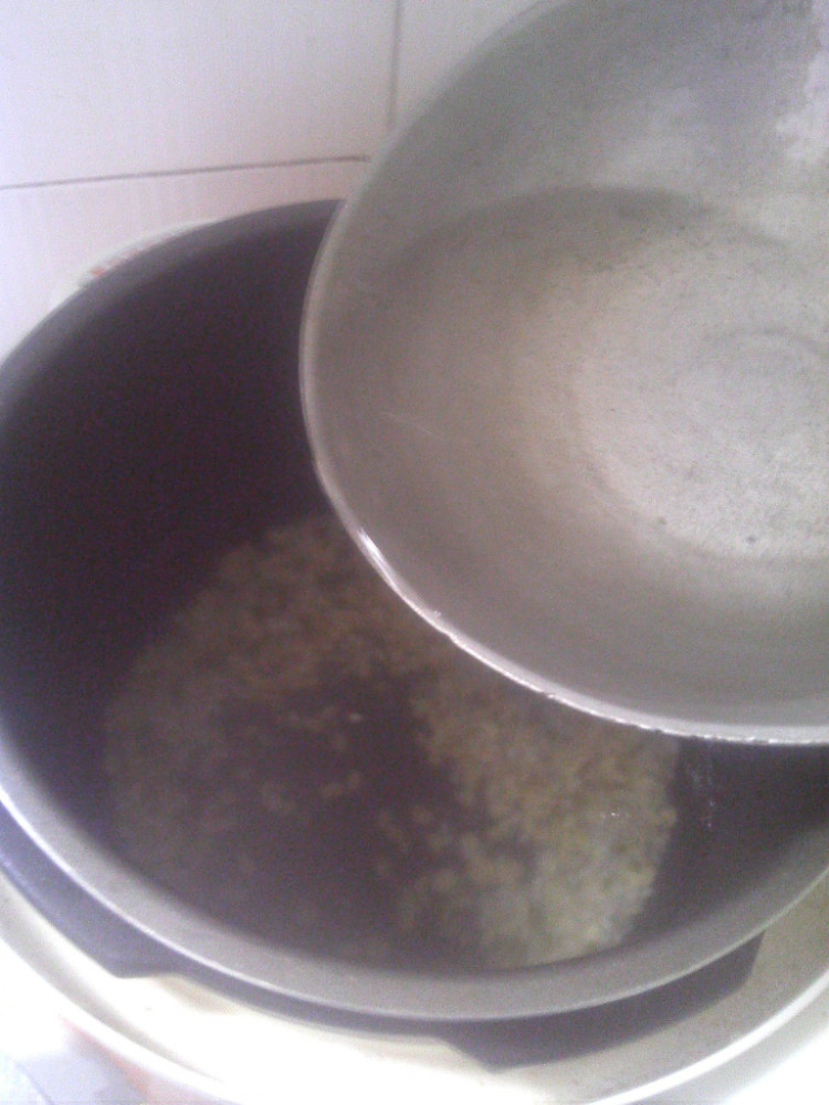 绿豆燕麦糯米粥步骤3