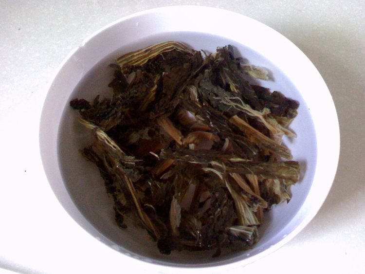 菜干肉末粥步骤2