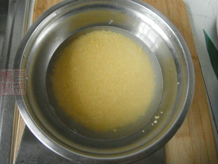 小米栗子粥步骤2