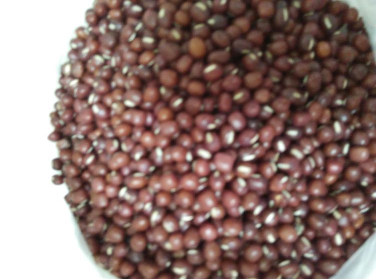 花生红豆枣粥步骤1