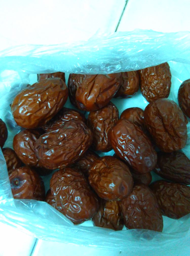 花生红豆枣粥步骤2