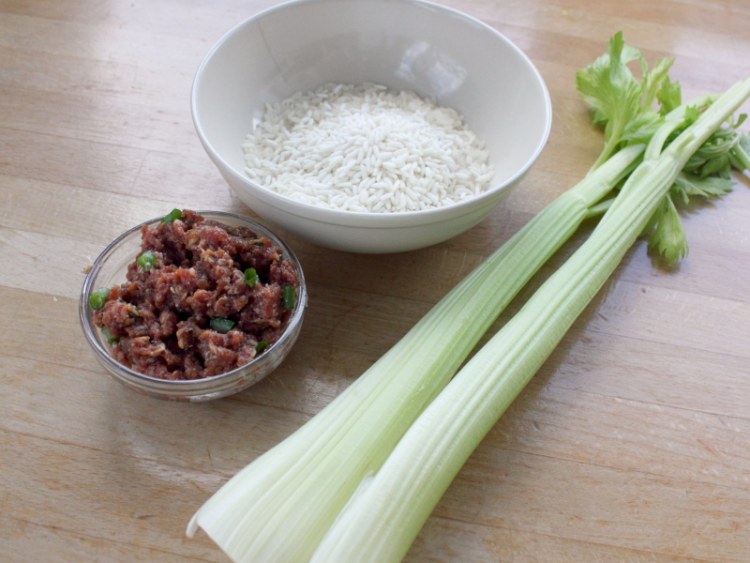 【儿童美食】牛肉粥步骤1
