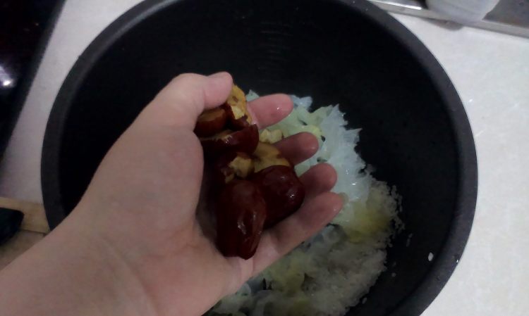 南瓜银耳粥步骤6