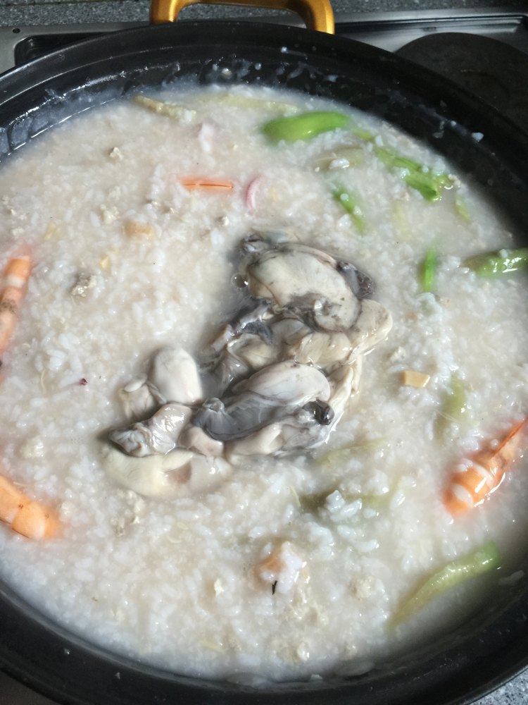 丝瓜海鲜粥步骤7