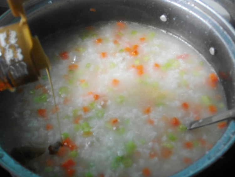 胡萝卜芹菜粥步骤6