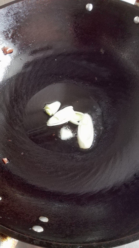 菠菜疙瘩汤步骤3