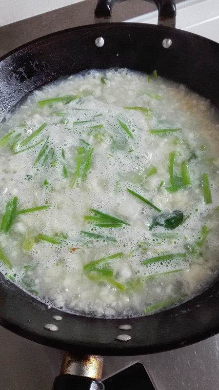 菠菜疙瘩汤步骤8