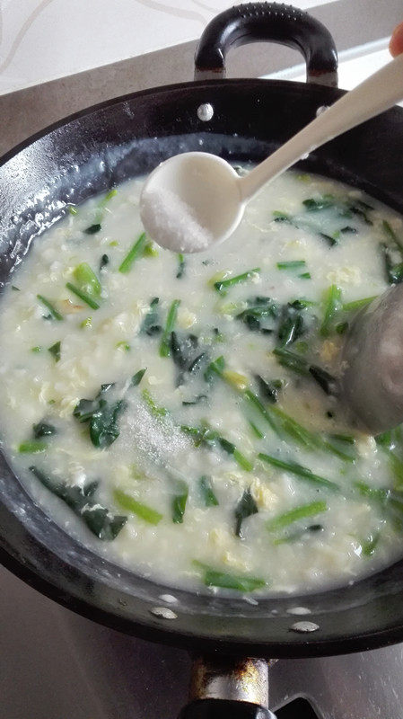 菠菜疙瘩汤步骤11