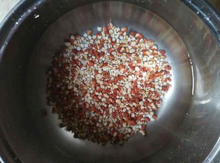 红豆意米荞麦粥步骤4
