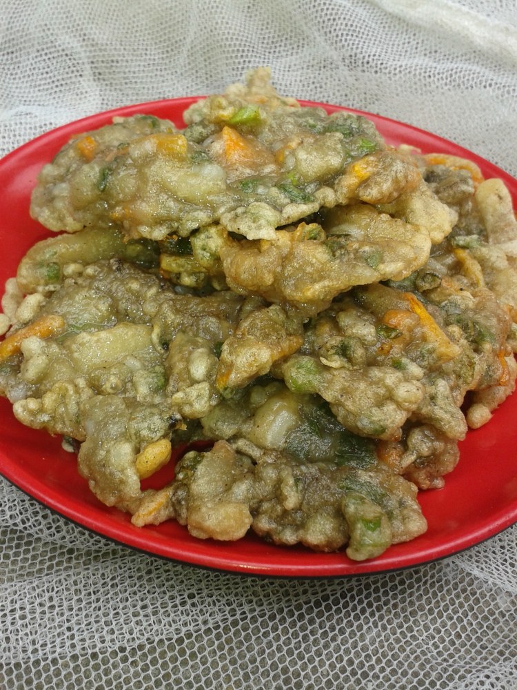 炸红萝卜海蛎饼步骤7