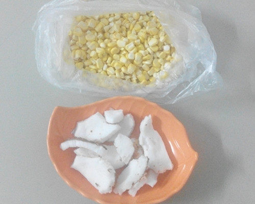 椰子肉玉米糊步骤1