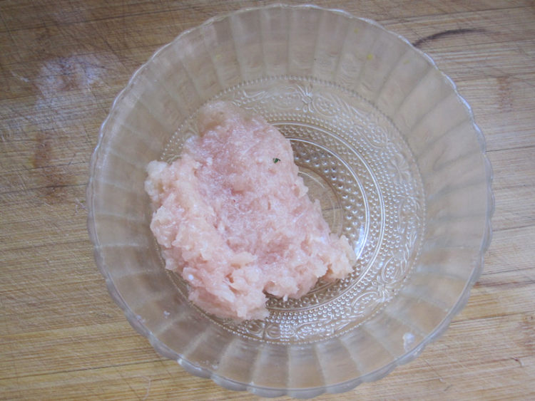 鸡蓉荠菜粥步骤3