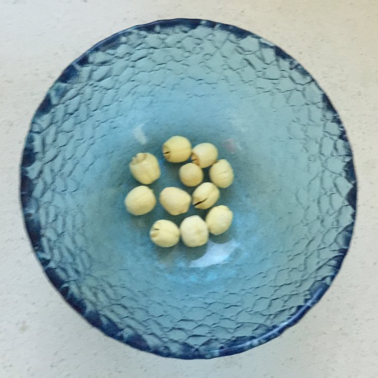 双豆红枣莲子粥步骤3