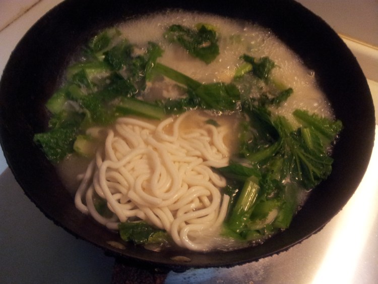 小白菜虾仁乌冬面步骤7