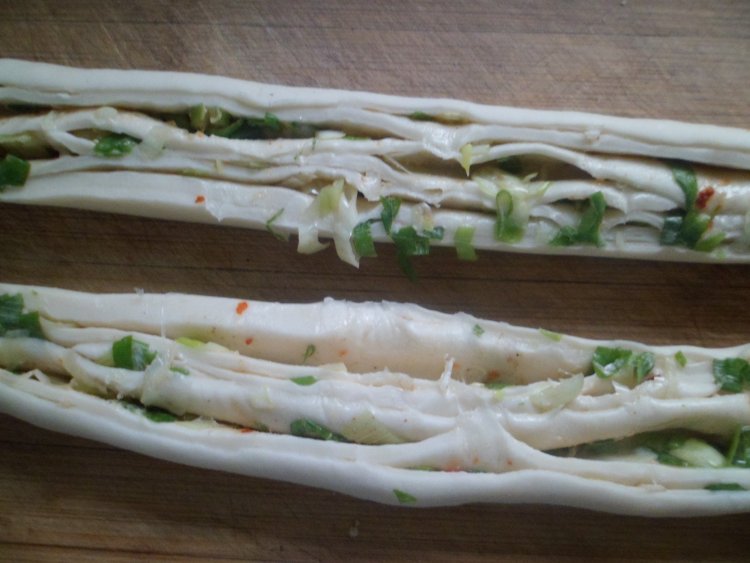葱花饼步骤7