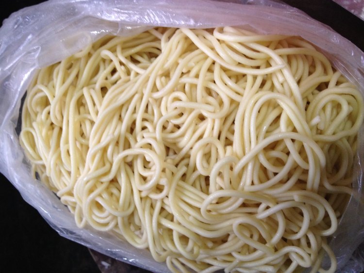 沙茶炒面步骤2