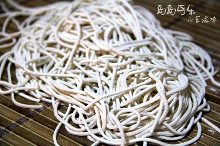 陕西孜然蛋炒面步骤1