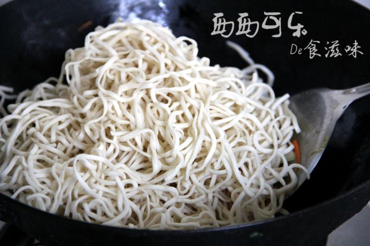 陕西孜然蛋炒面步骤11