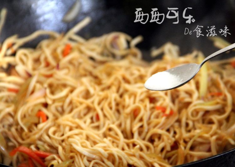 陕西孜然蛋炒面步骤15