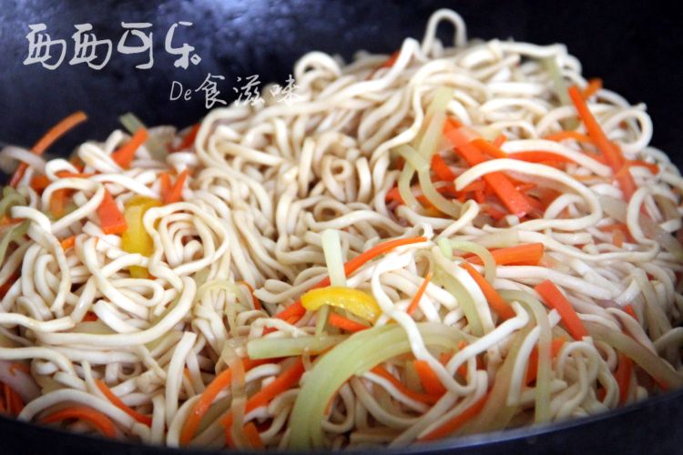 陕西孜然蛋炒面步骤13