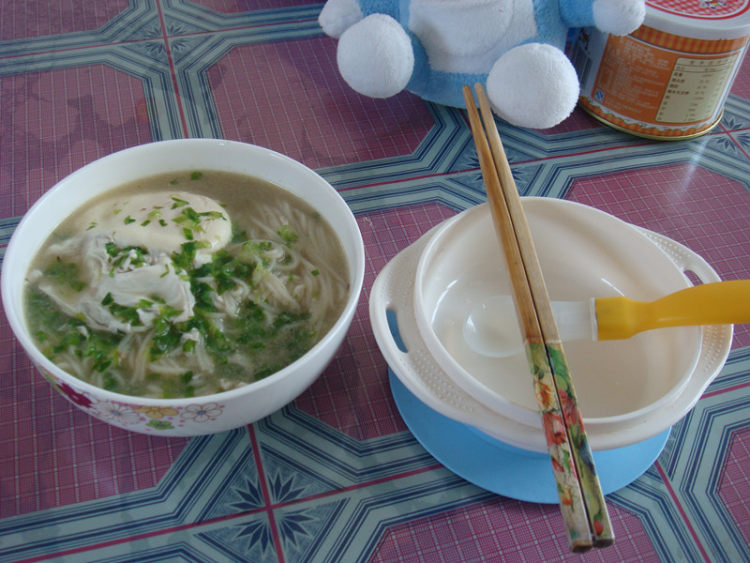 鸡蛋生菜面步骤10