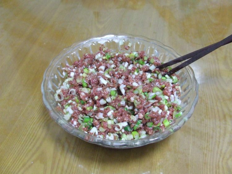 羊肉大葱馅饼步骤4