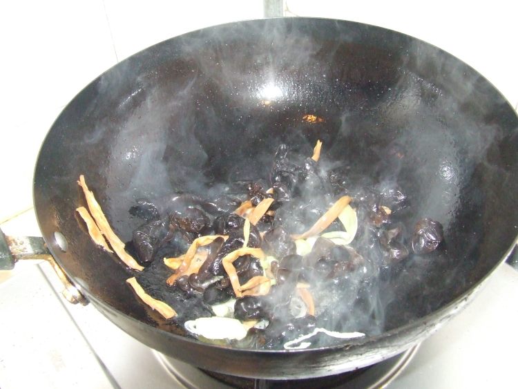 打卤面步骤8