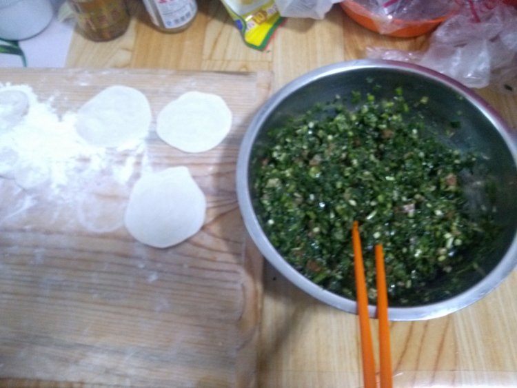 荠菜饺子步骤8