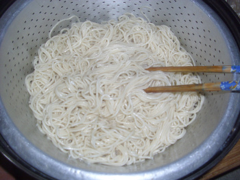 香菇冬笋肉丝炒面步骤12