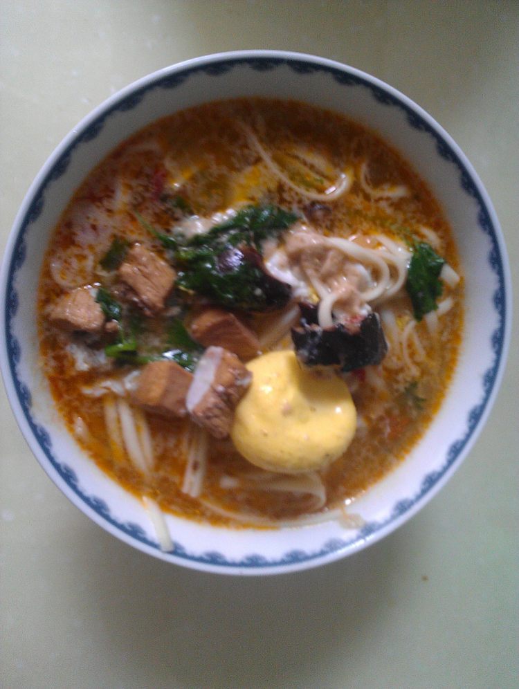 香菇鸡肉酱面步骤12