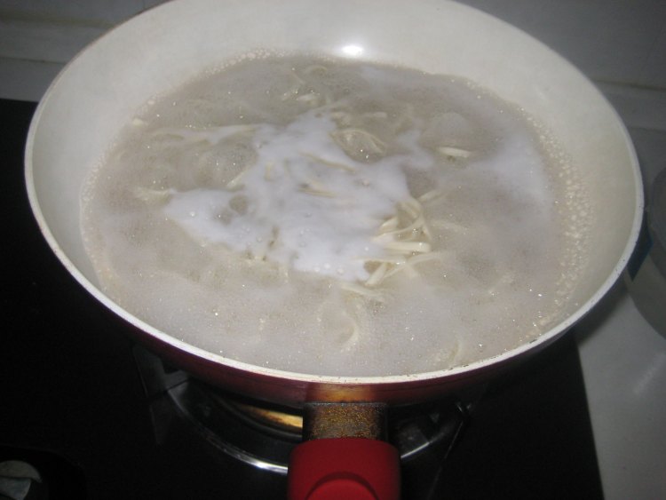 家常炒面步骤2
