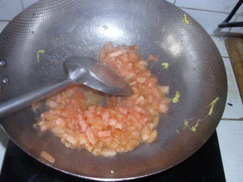 西红柿鸡蛋打卤面步骤5