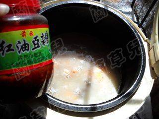 红薯腊鸽焖面步骤6