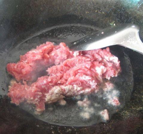 黑椒肉酱意面步骤5