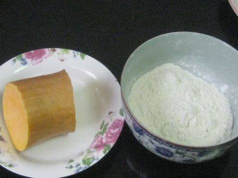 西红柿肉丁南瓜面步骤2
