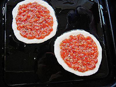 迷你脆底鸡肉比萨步骤10