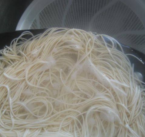 炒潮汕咸面线步骤9