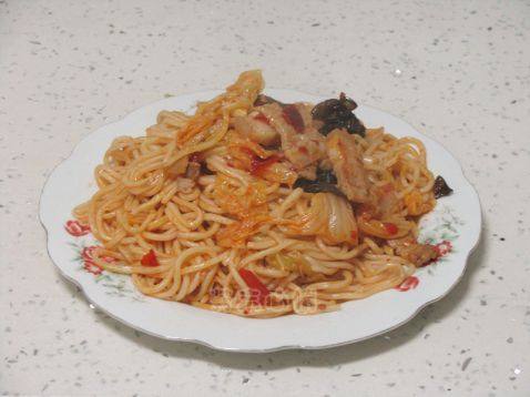 回锅肉炒面步骤17