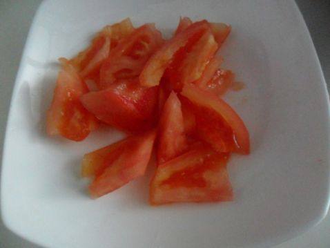 西红柿鸡蛋鲜虾面条步骤3