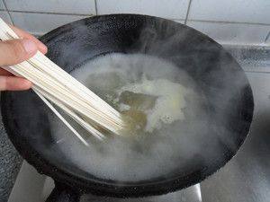 咖喱鲜虾面步骤3